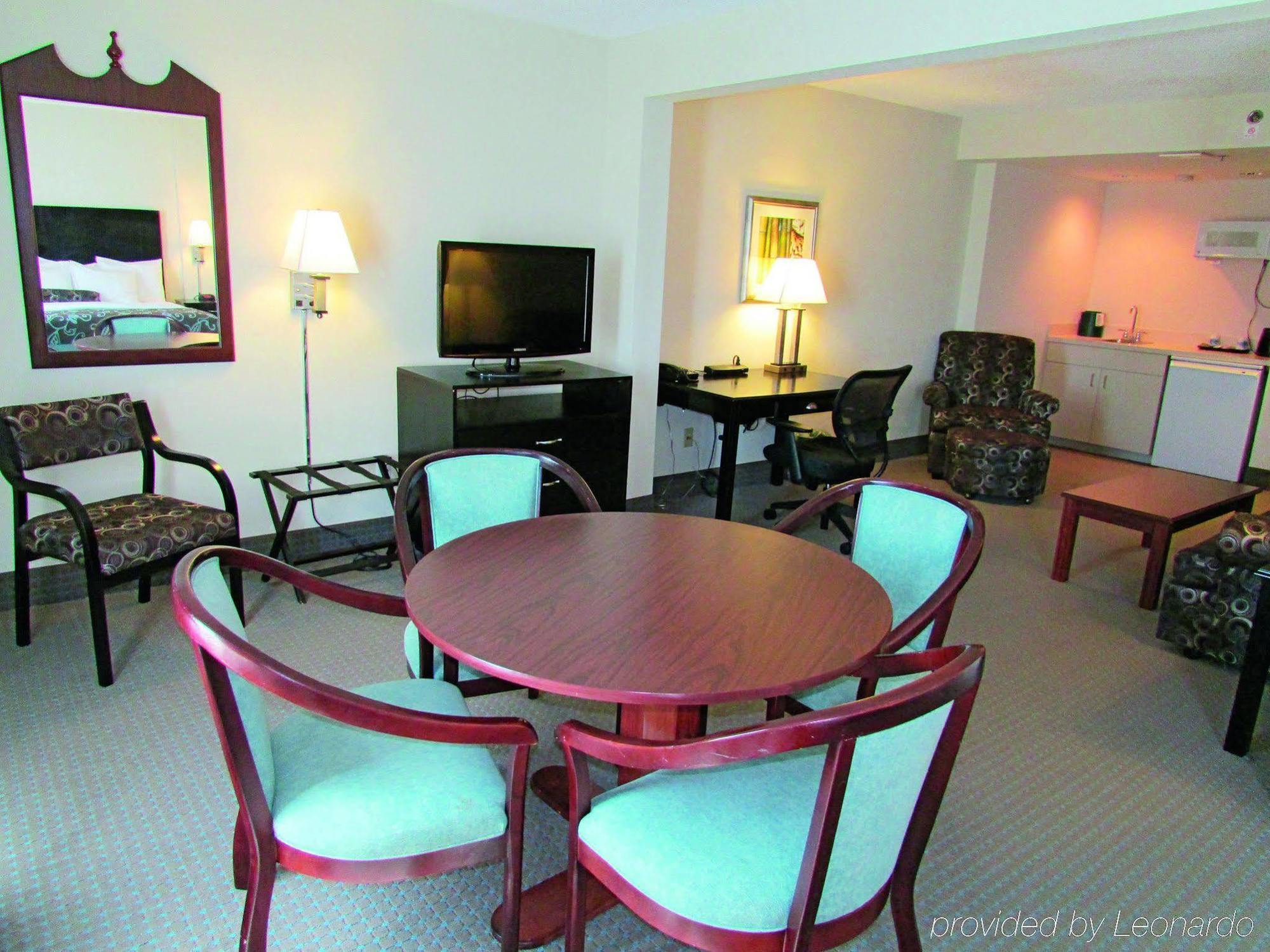 Hotel La Quinta By Wyndham Clearwater South Extérieur photo