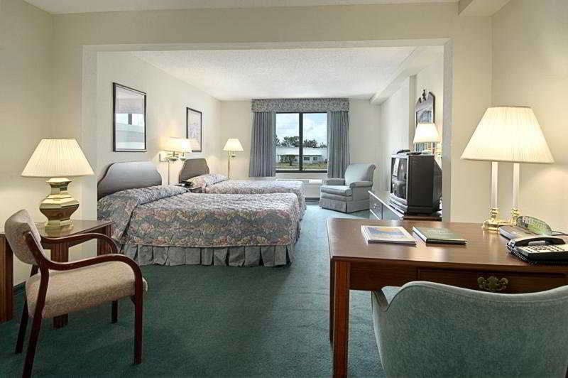 Hotel La Quinta By Wyndham Clearwater South Extérieur photo
